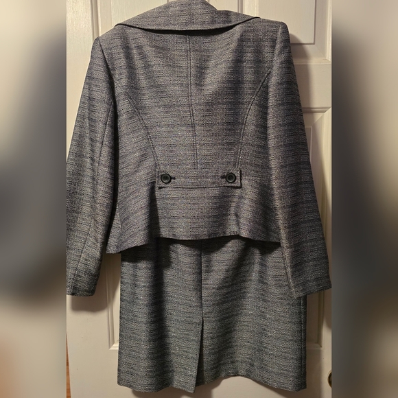 Le Suit Gray/Silver and Black Women's Skirt Suit - Picture 2 of 3